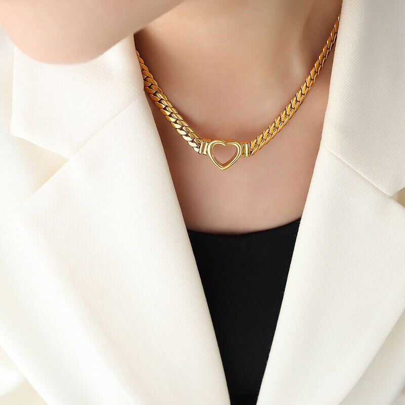 Vida Heart Choker
